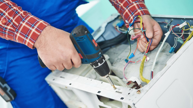 Sultangazi Hitachi Hitachi çamaşır makinesi kart tamiri – Su almama arızası orijinal parça ile giderildi. - Teknik servis örneği